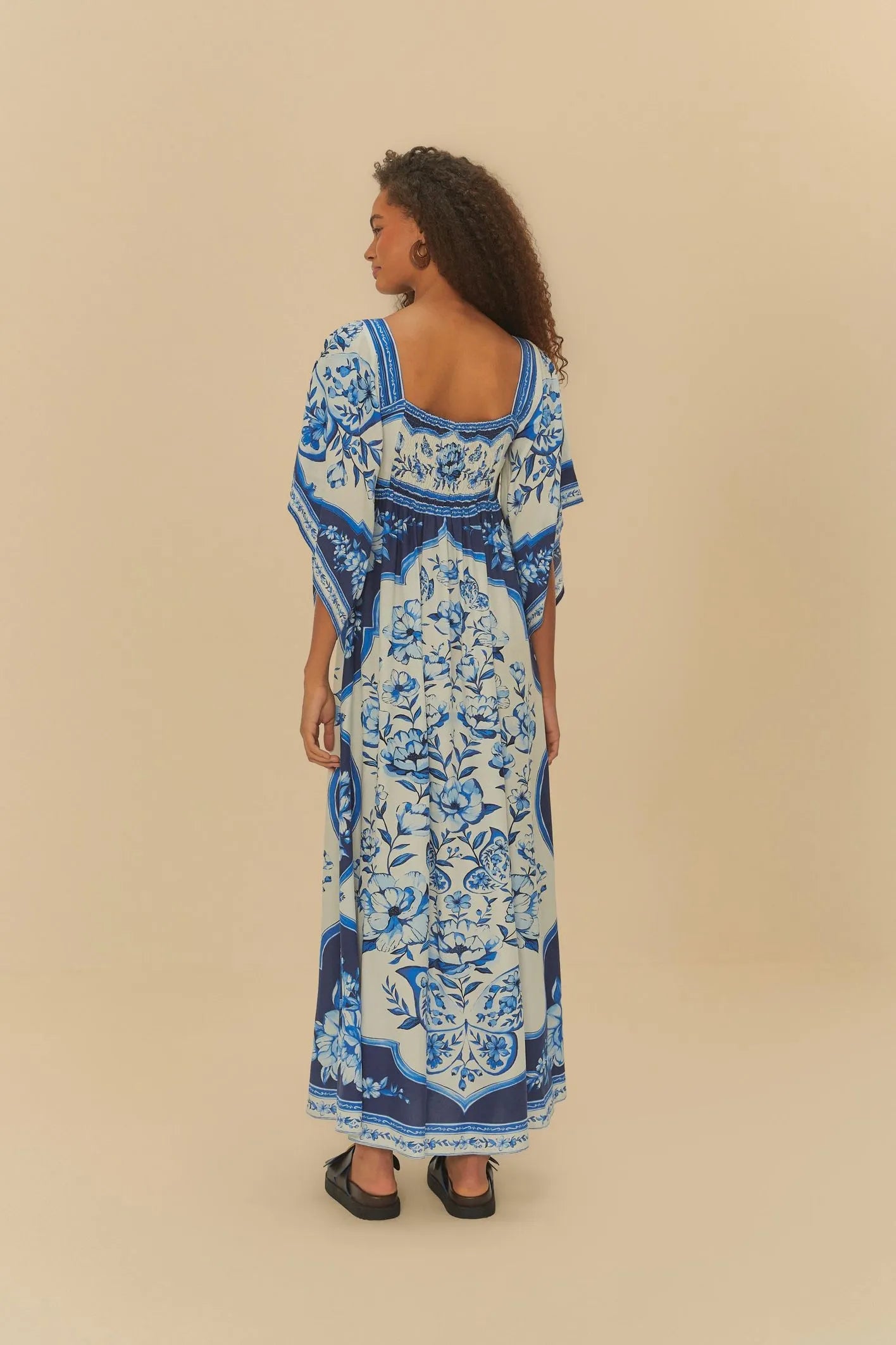 Midi Vestido Jardim Porcelana