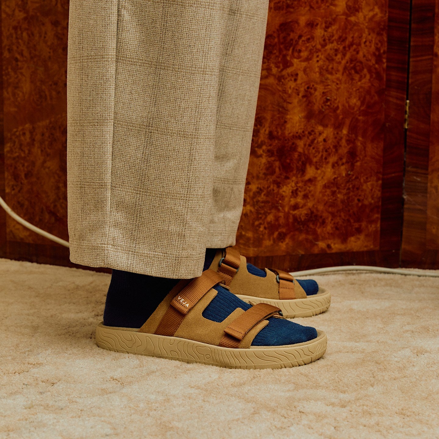 Sandalia Veja De Hombre Arpoador Suede