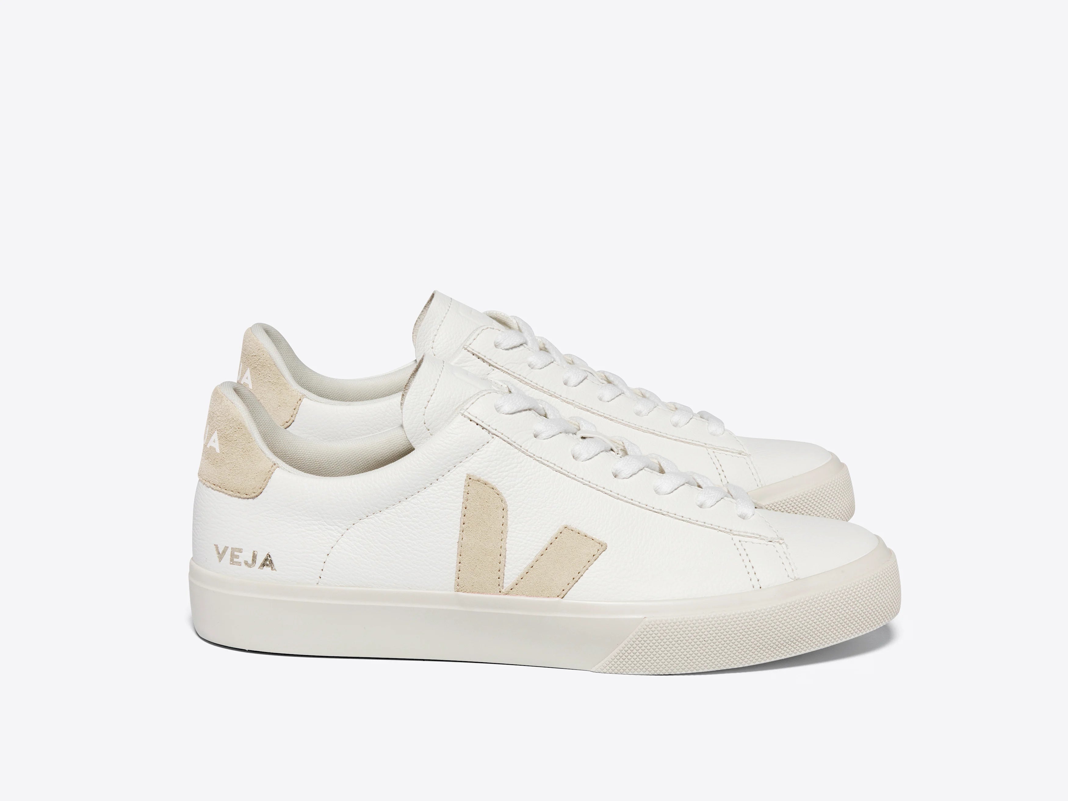 Zapatilla Veja de Hombre Campo