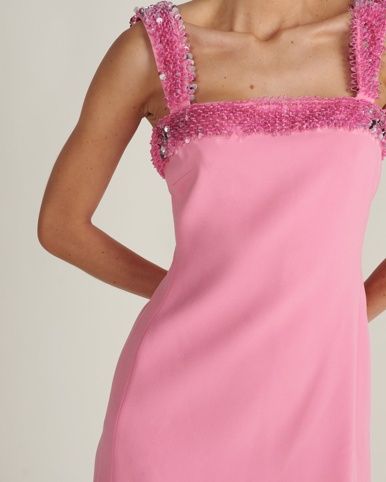 Mini Vestido Nada Embelished