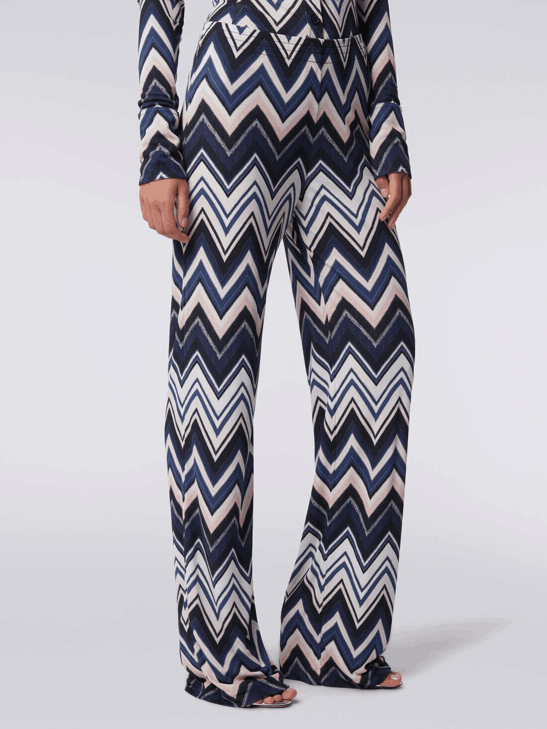 Pantalón De Viscosa Con Estampado Zigzag