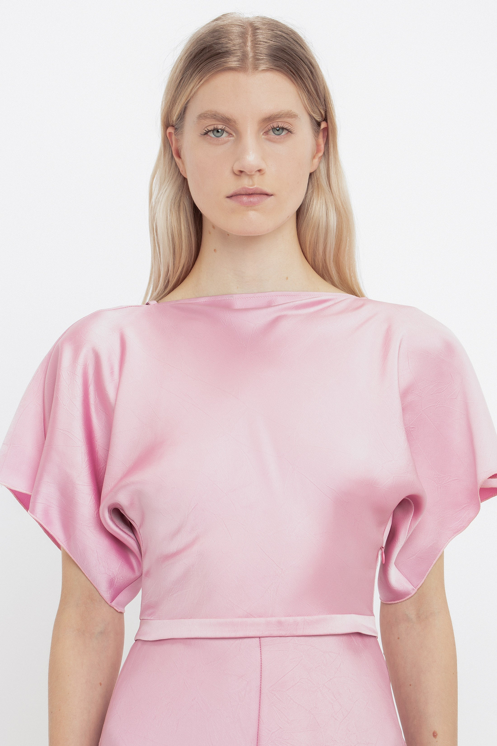 Midi Vestido Draped Sleeve Cut Out