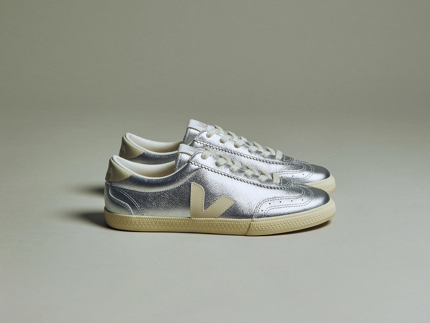 Zapatilla Veja de Mujer Volley Pierre