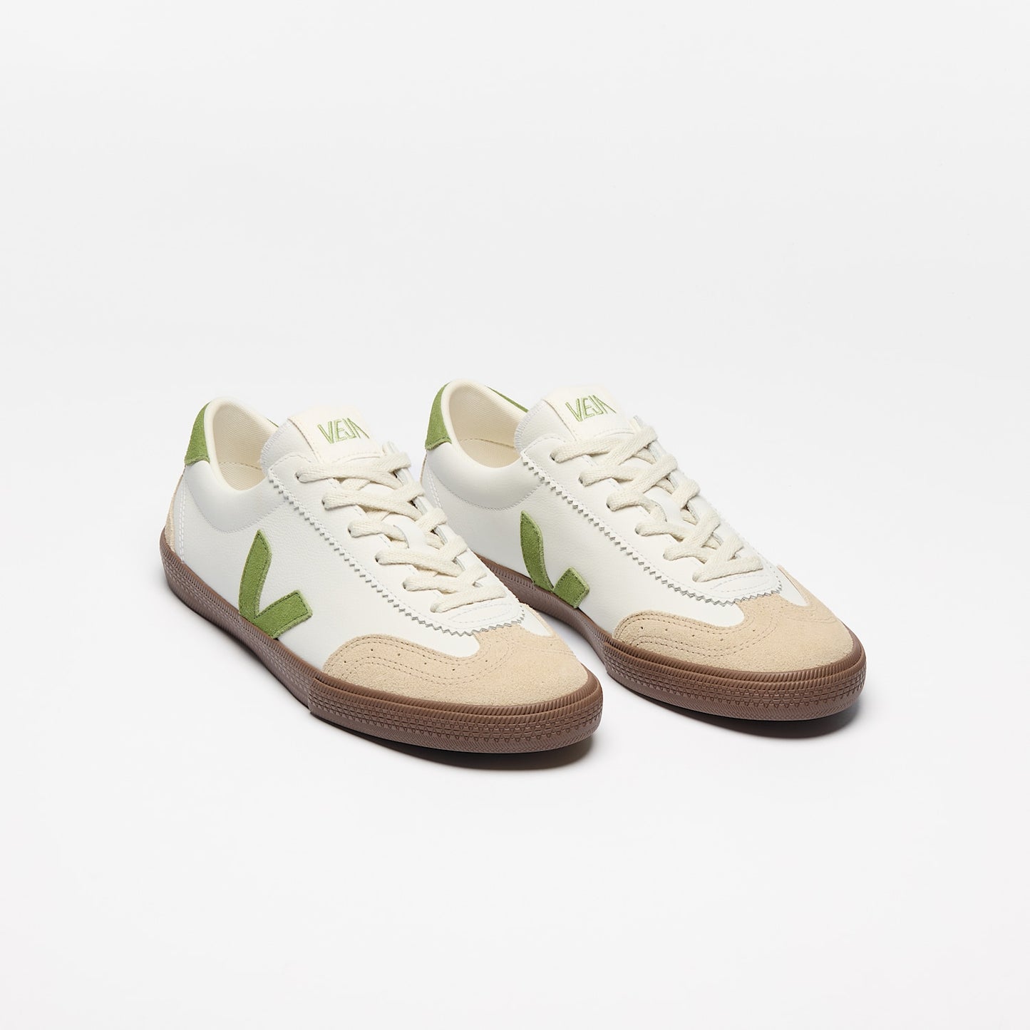 Zapatillas Veja De Hombre Volley O.t. Leather