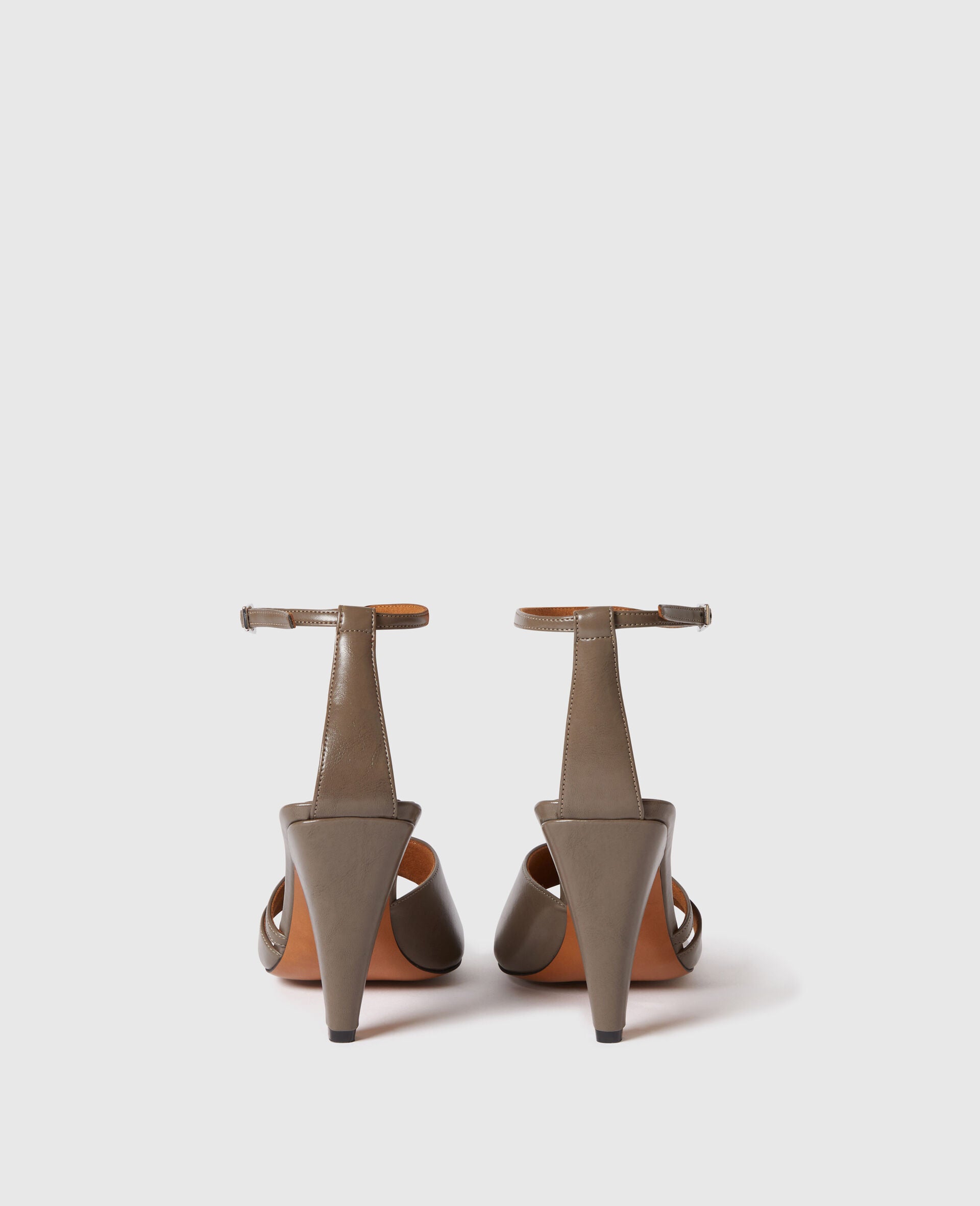 Sandalia Spur Brushed Alter Mat