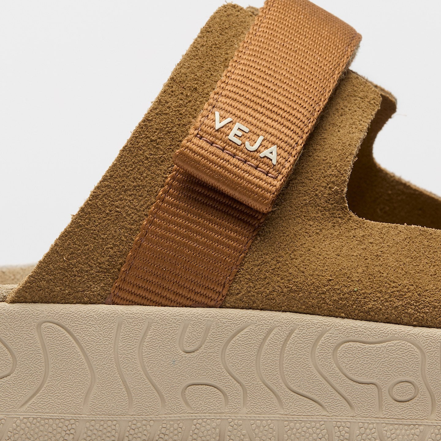 Sandalia Veja De Mujer Arpoador Suede