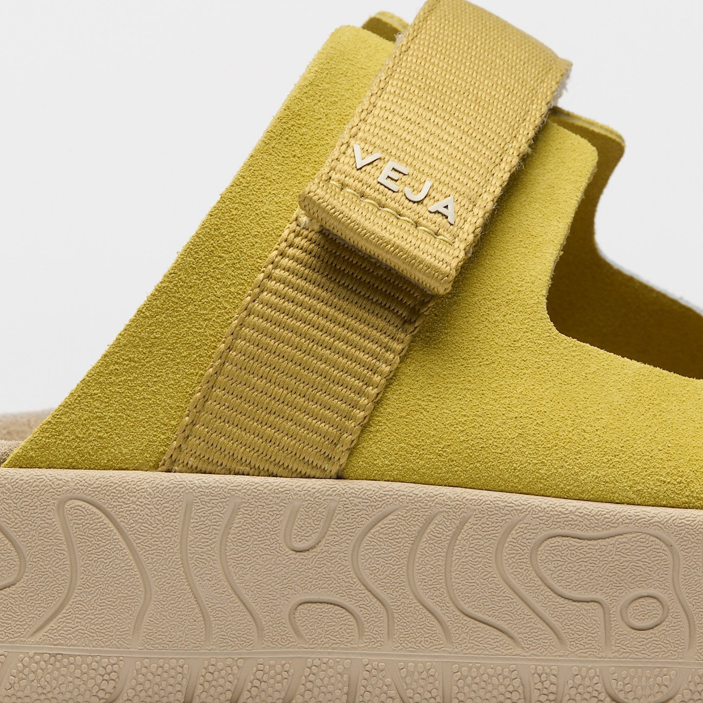 Sandalia Veja De Mujer Arpoador Suede