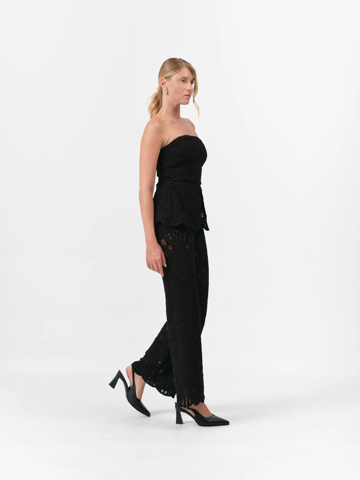 Top Peony Black