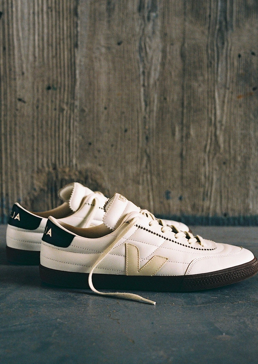 Zapatillas Veja De Hombre Panenka O.t. White Black