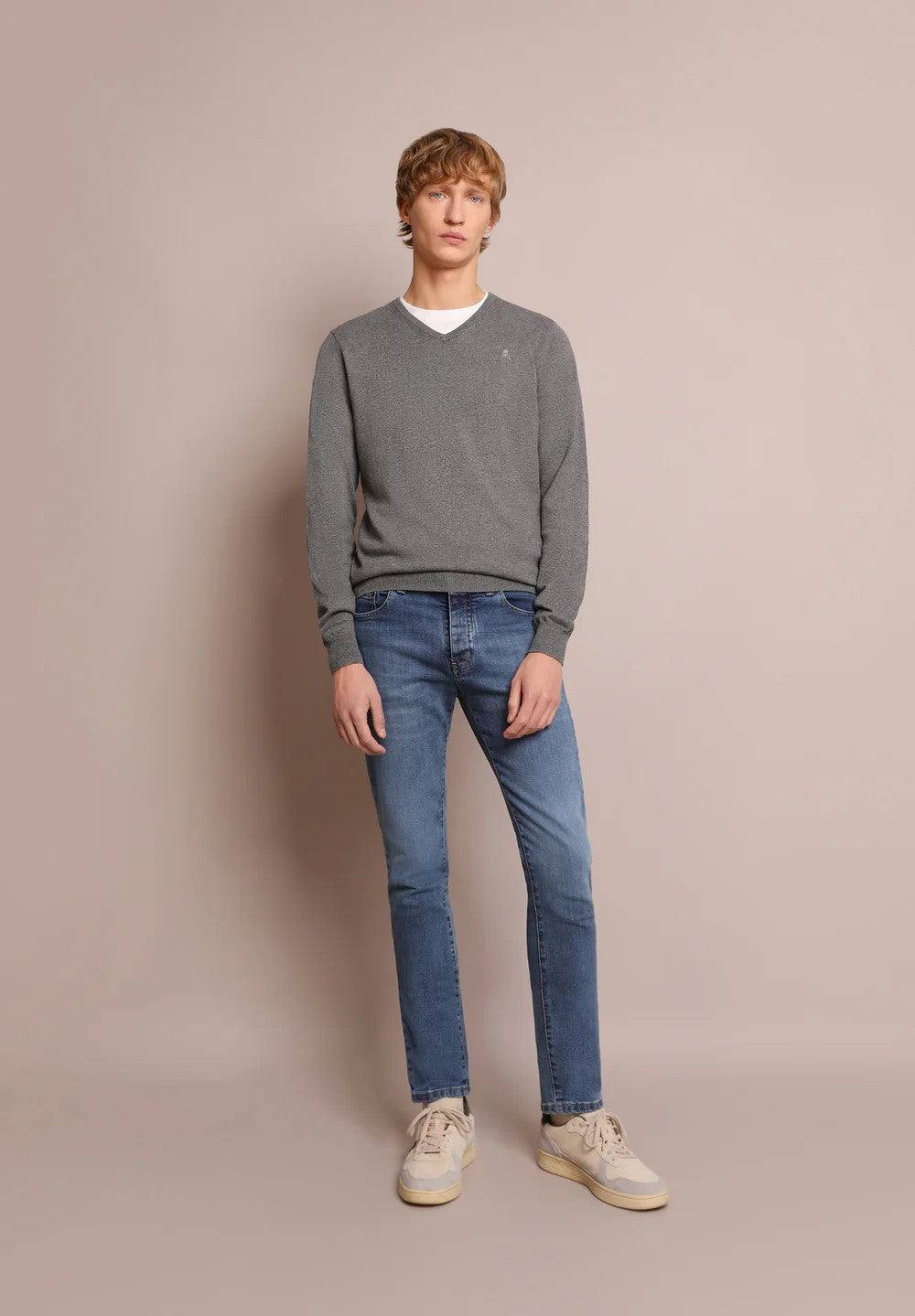 Jersey Cuello Pico Calavera