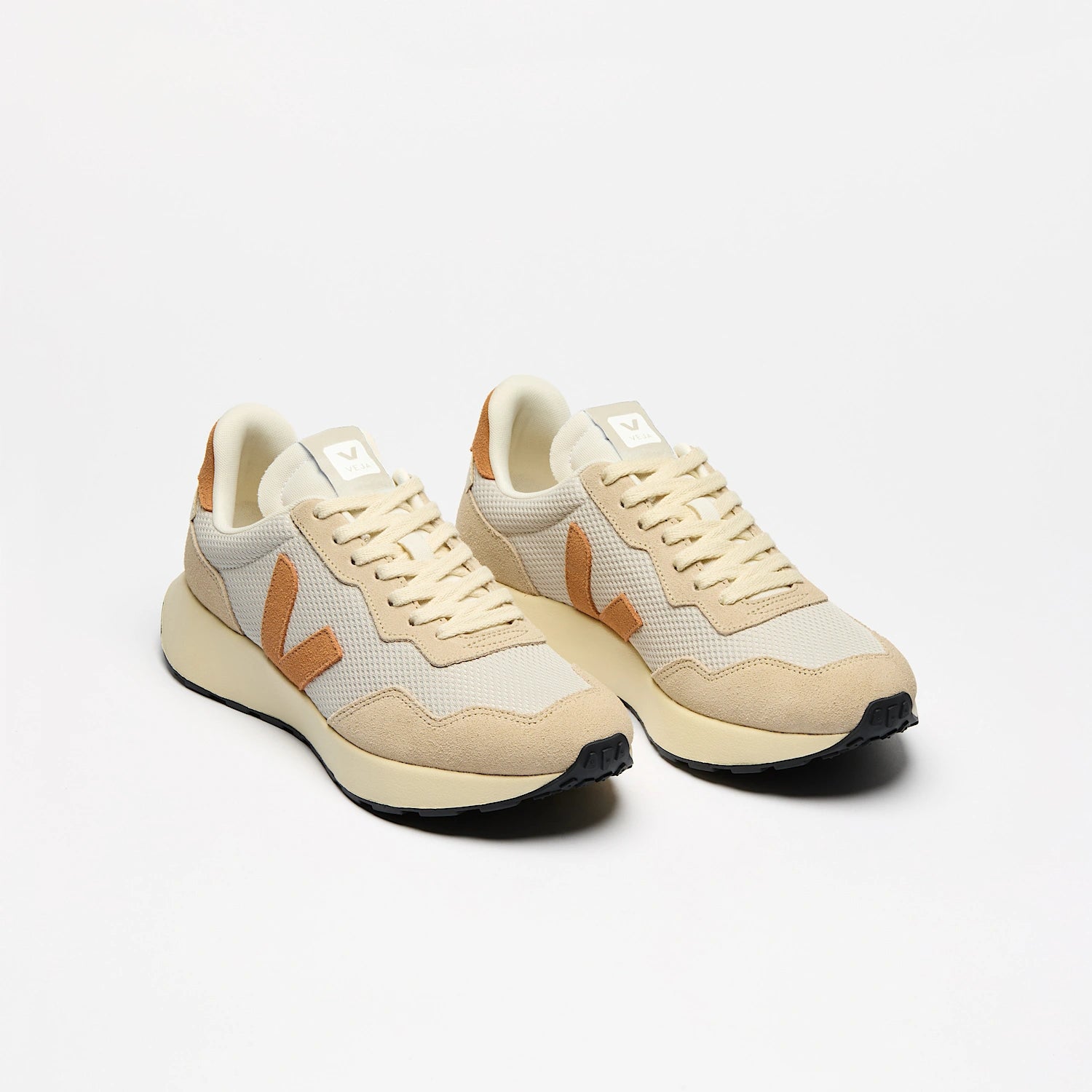 Zapatilla Veja De Hombre Paulistana