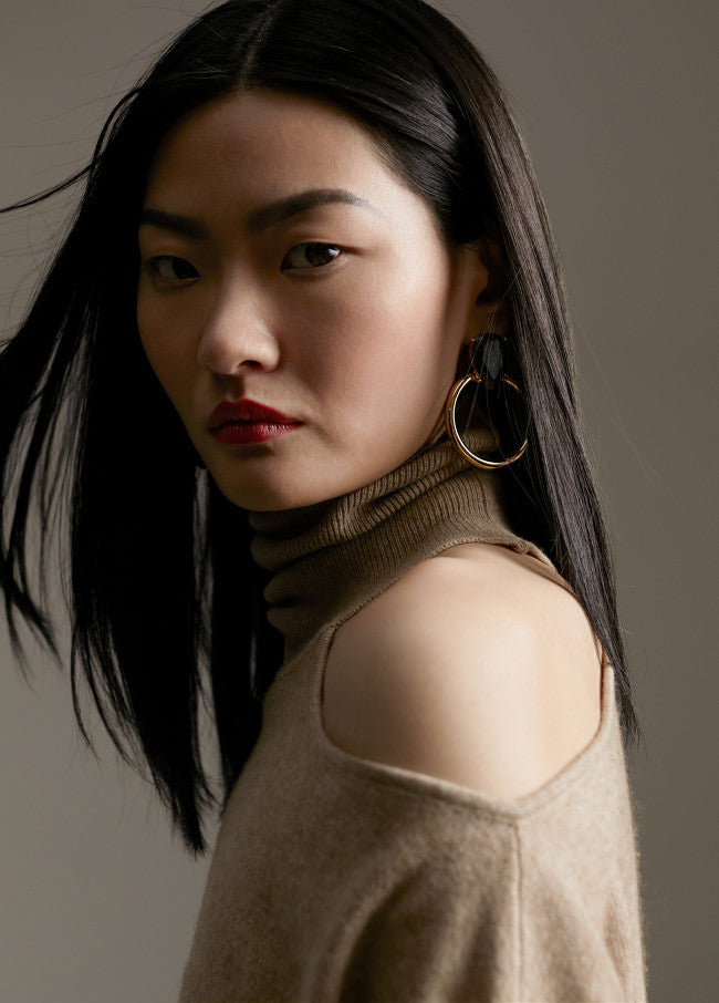 Sweater Con  Cut-Out