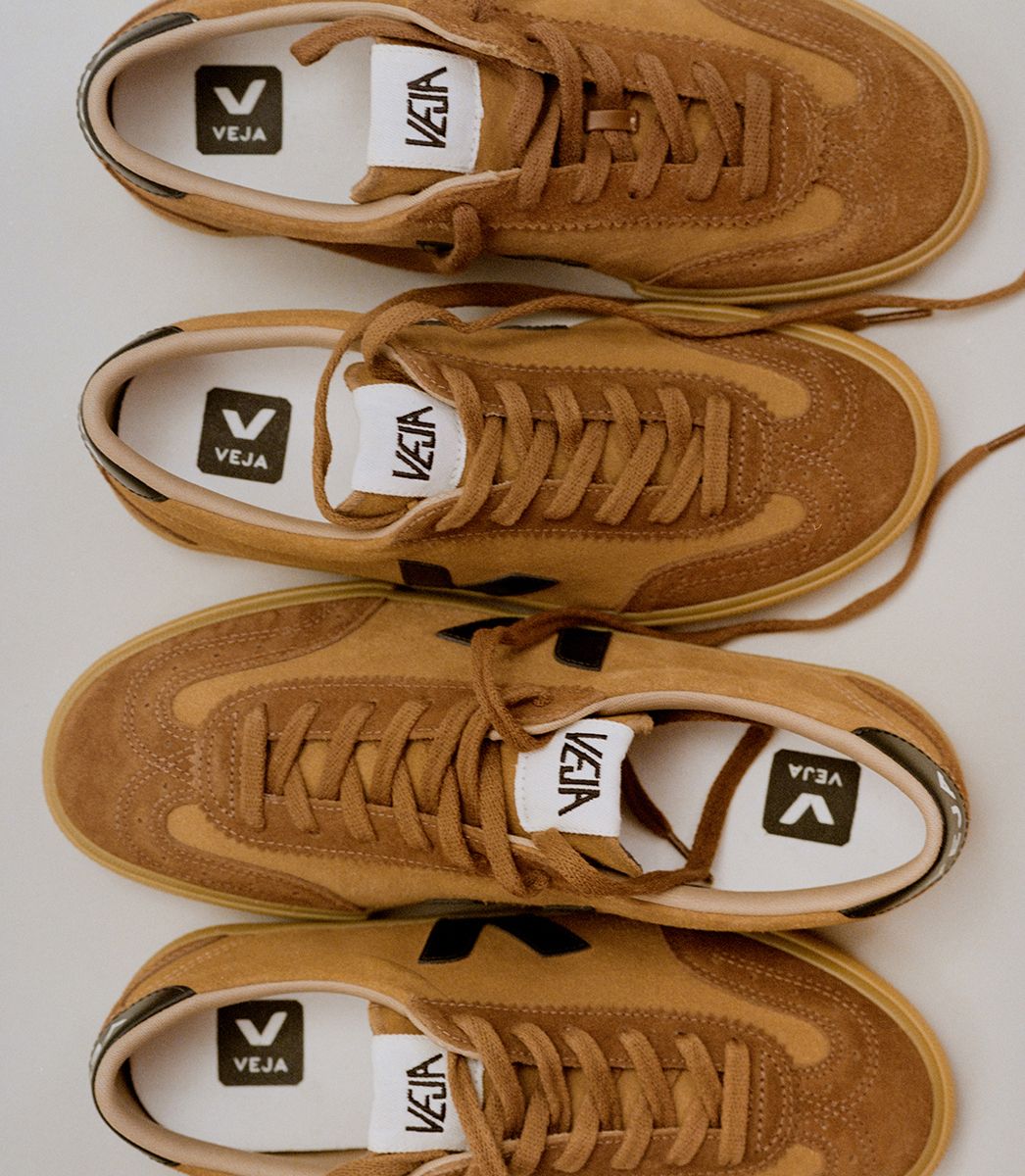 Zapatillas Veja Volley Suede Camel Mujer