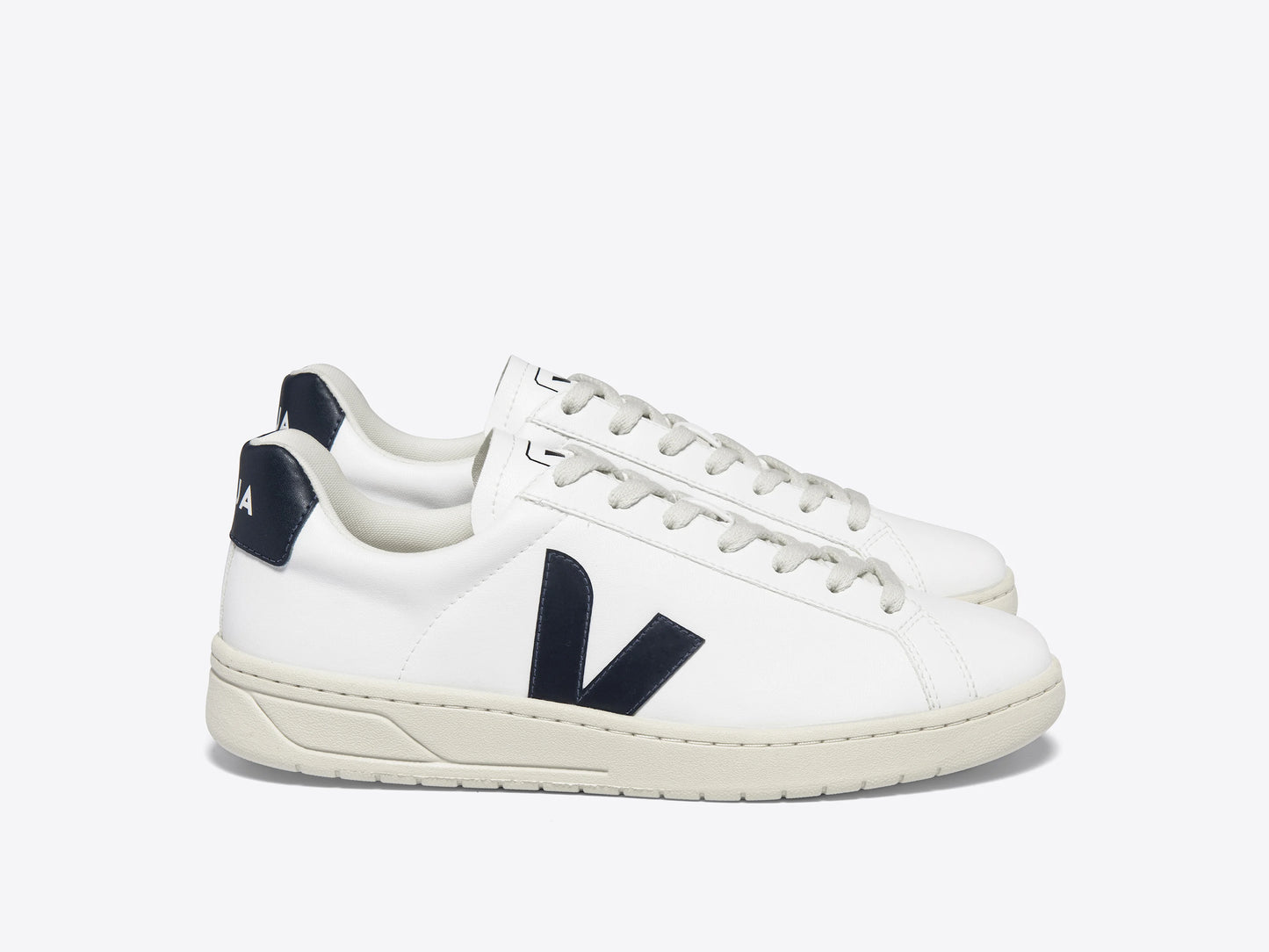 Zapatilla Veja de Hombre Urca Cwl