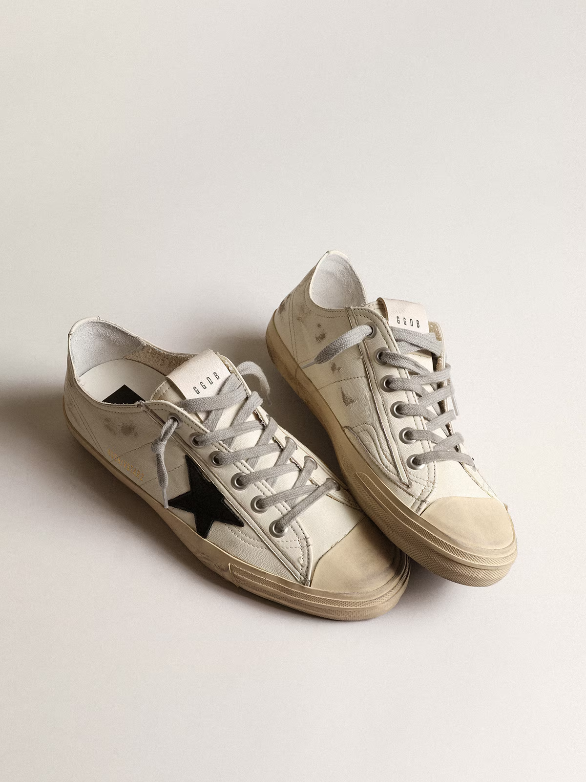Zapatillas Golden Goose V-Star 2 Nappa Upper Nabuk Star Hombre