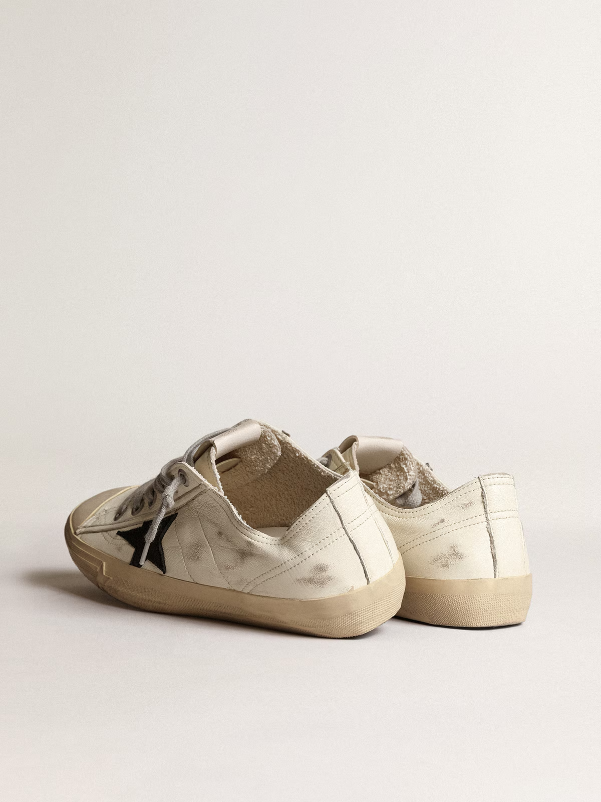 Zapatillas Golden Goose V-Star 2 Nappa Upper Nabuk Star Hombre