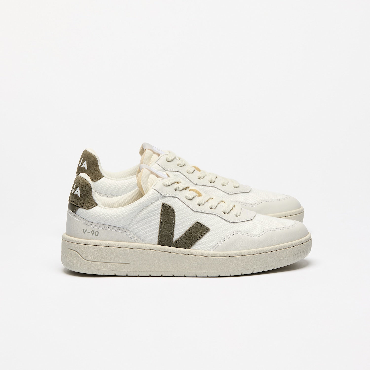 Zapatillas Veja De Hombre V-90 B-Mesh