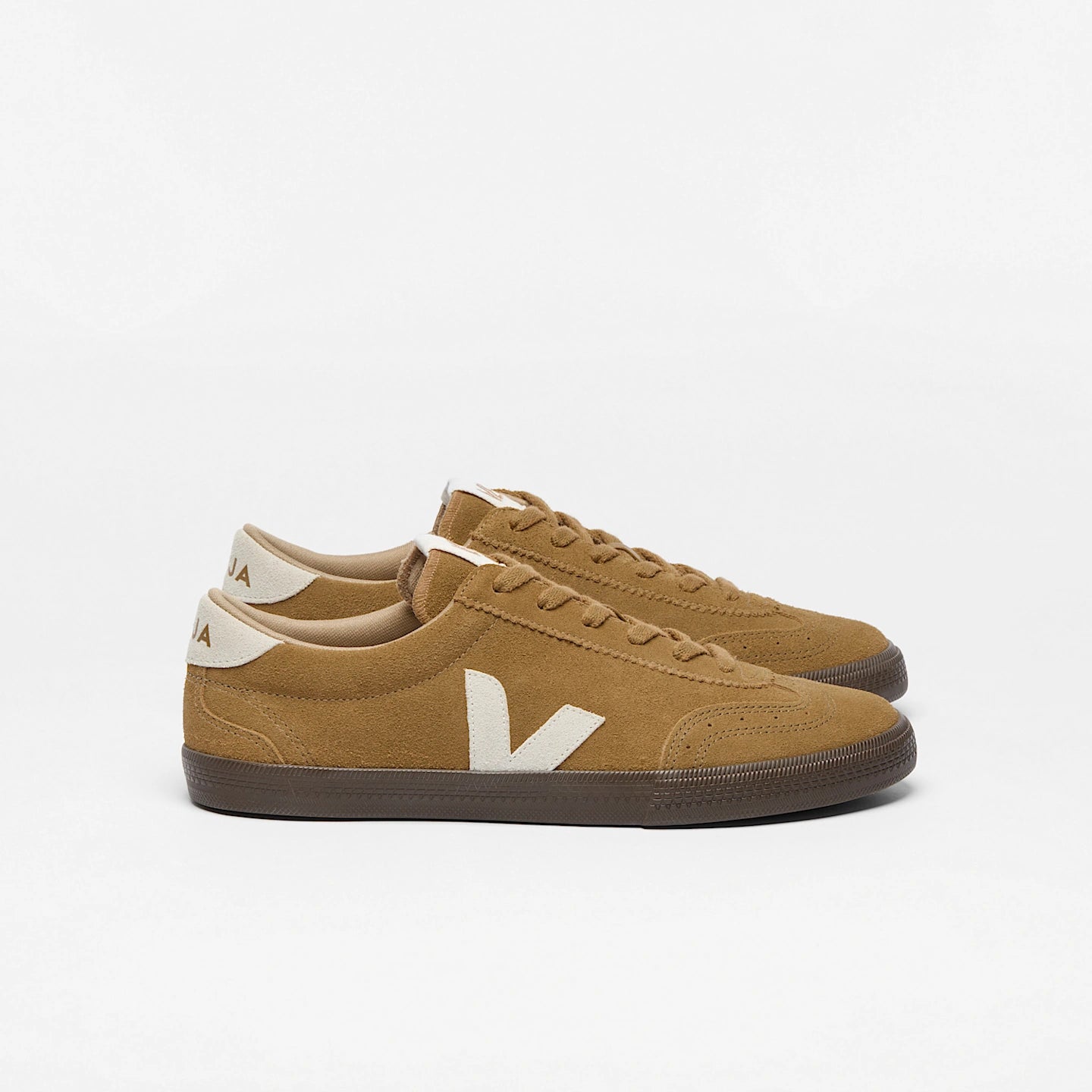Zapatillas Veja De Hombre Volley Suede
